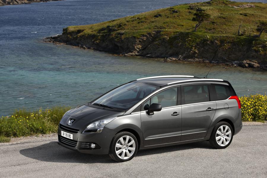  Peugeot 5008 2009 года  (фото 52 из 122)